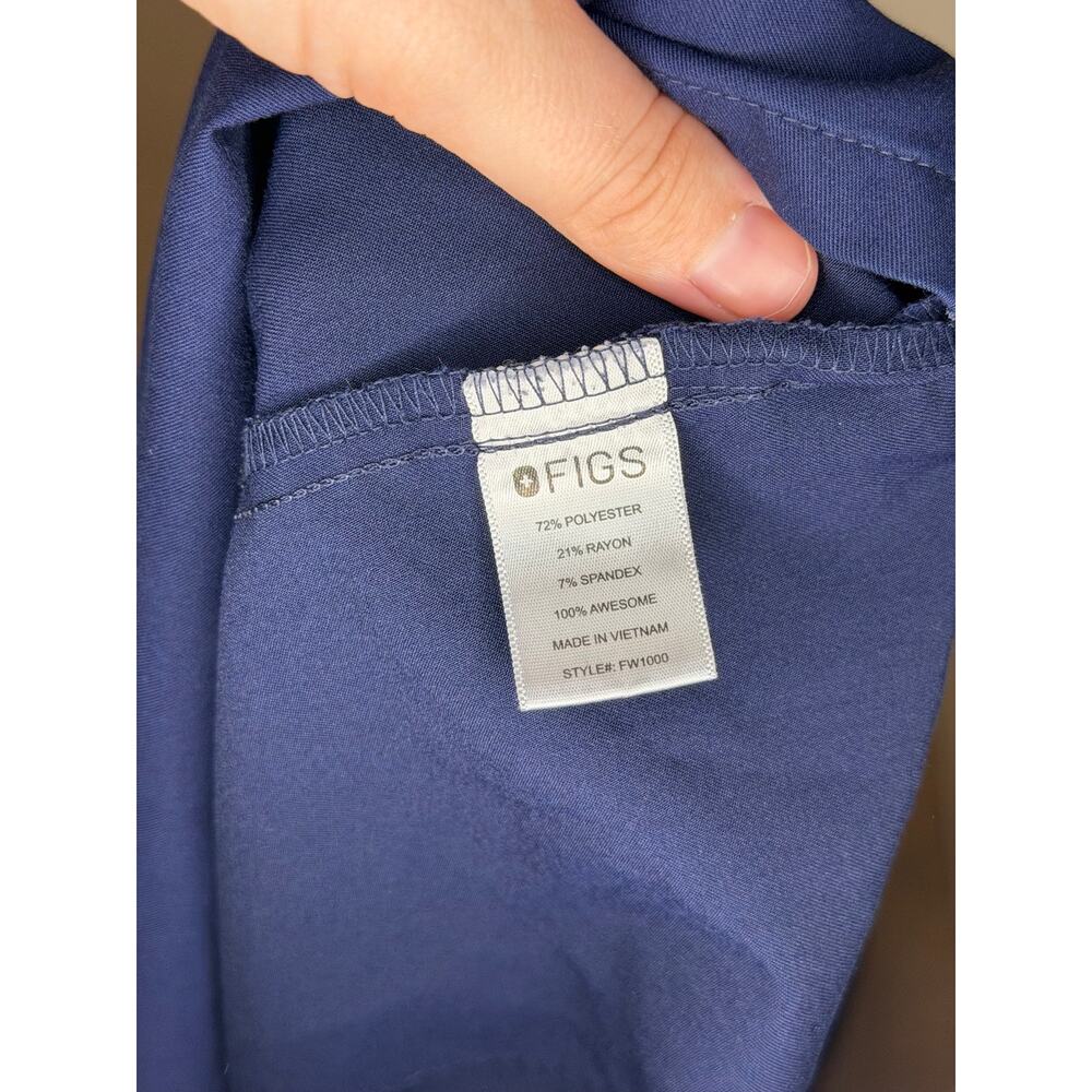 Figs Scrub Top - Picture 3 of 5